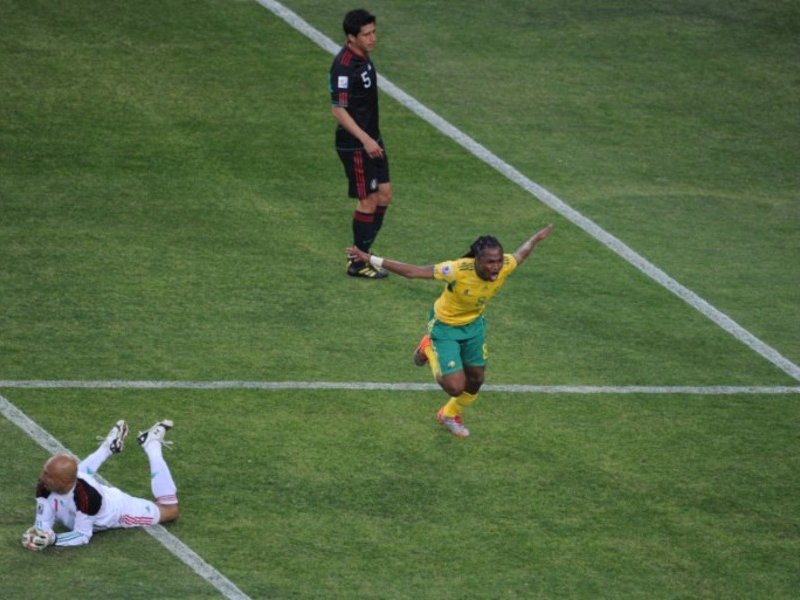 Siphiwe Tshabalala scoring opening goal of 2010 World Cup