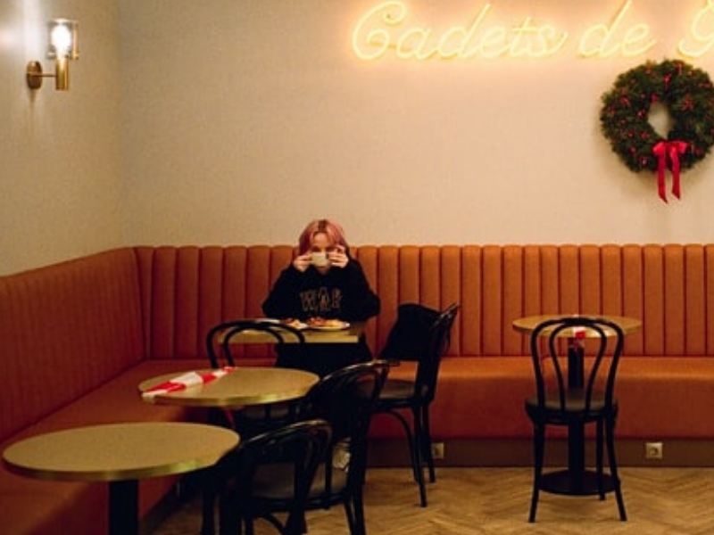 Afraid to dine alone? Five tips to get comfortable dining on your own...