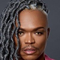 Somizi Mhlongo in pink top