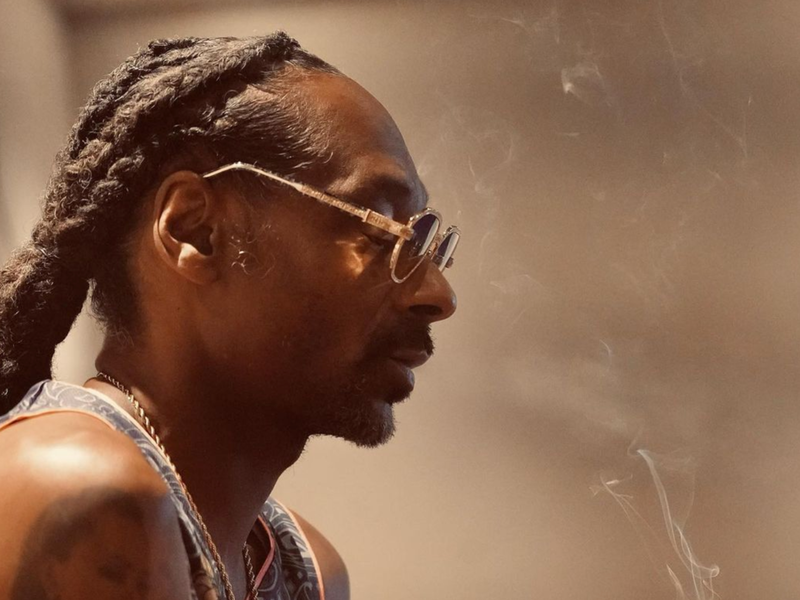 Snoop Dogg raises R180k in the most Snoop way ever!
