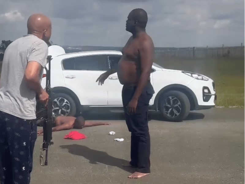 TOPLESS CAR THIEVES