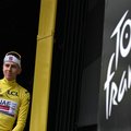 Tadej Pogacar reclaims 2026 Tour de France yellow jersey with stage six win