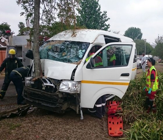 taxi crash_ ER24