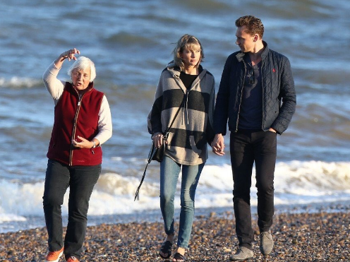Tom Hiddleston has introduced Taylor Swift to his parents