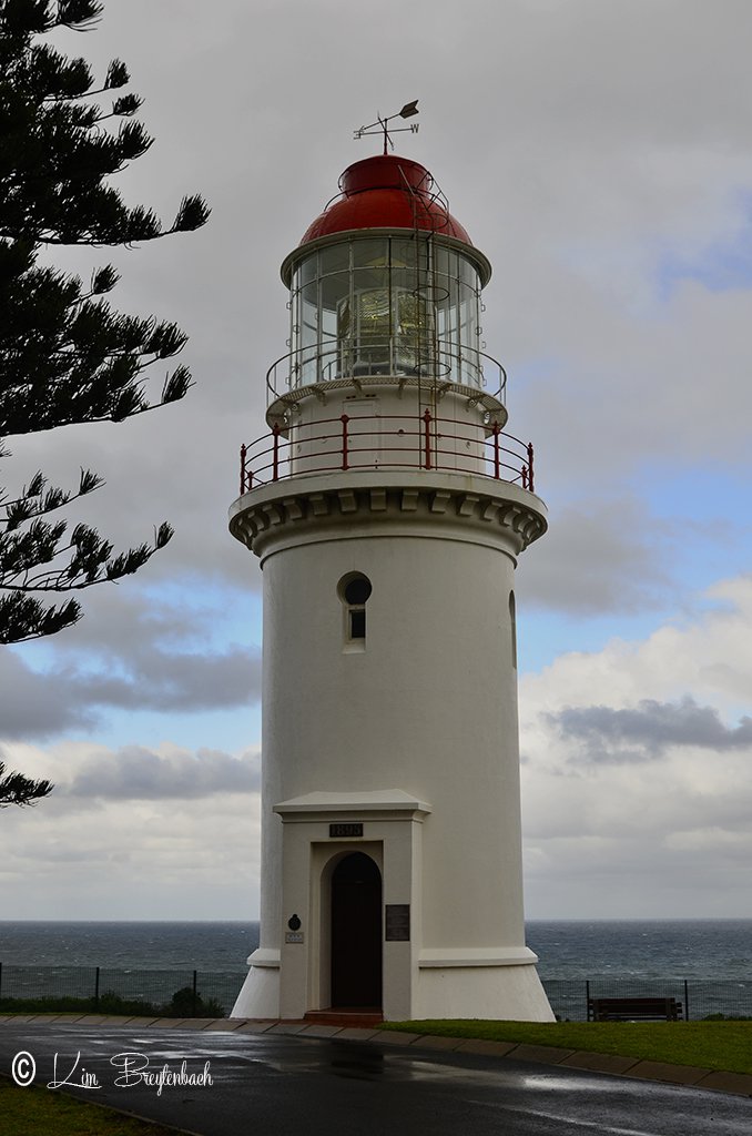 The hood light house