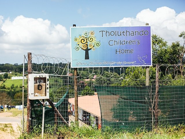 Tholuthando-home-kids.jpg