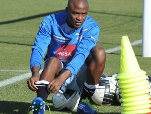Tsepo-Masilela-111107-TrainingGear-BPP300.jpg