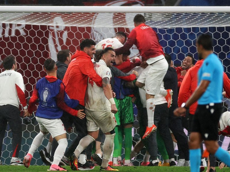 Turkey through to quarterfinals of Euro 2024