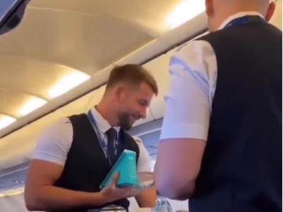 women-where-are-these-flight-attendants-east-coast-radio