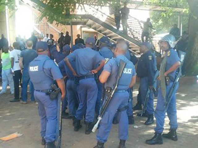 UJ clashges - Twitter/FeesMustFall