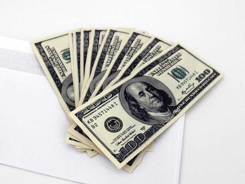 US dollars money_wikimedia