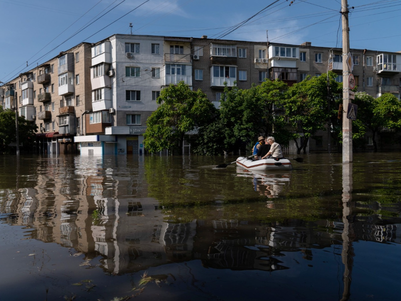 Zelensky visits flood-hit Ukraine region as 5 reported killed