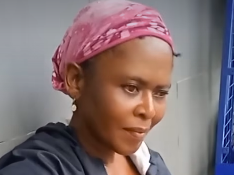 VERA VIRAL SINGING