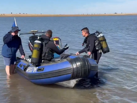SAPS divers search for missing teen in Vaal Dam