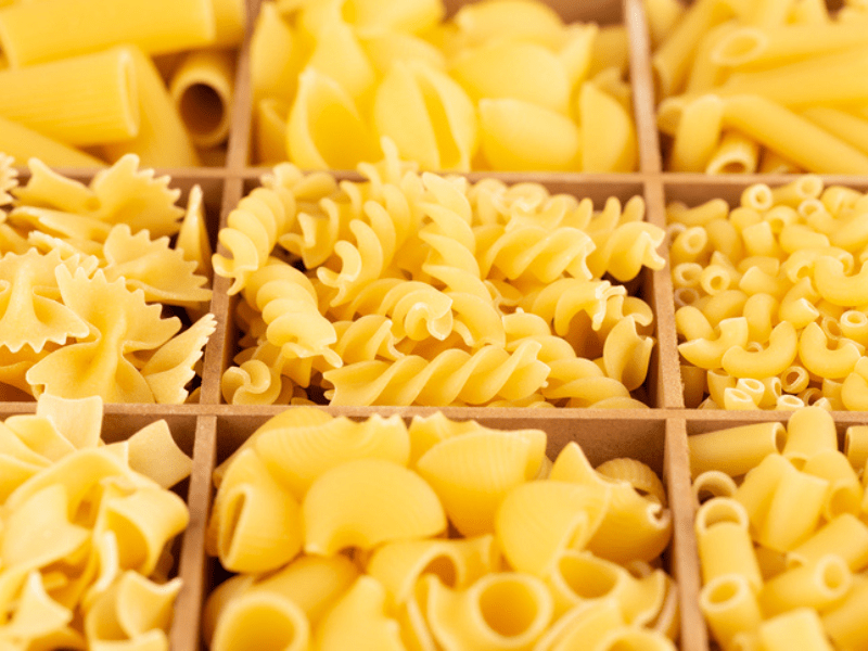Various types of dry Italian pasta