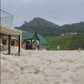 Victoria bay foamy waves