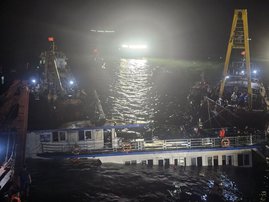 Ha Long Bay ferry capsize