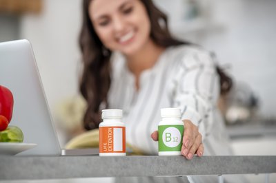 b12 injection needle Is It Okay To Use A B12 Injection With Insulin Syringes? b12 injection needle Is It Okay To Use A B12 Injection With Insulin Syringes?