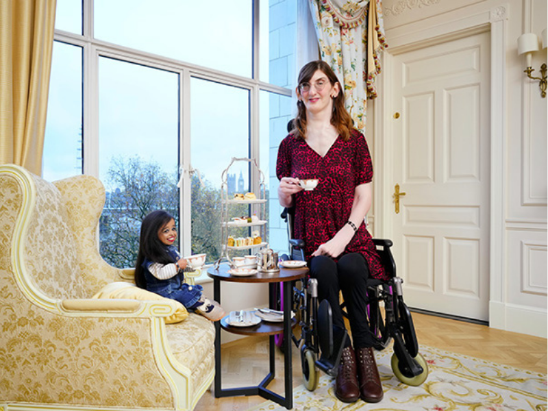 WORLDS_SHORTEST_AND_TALLEST_WOMEN_MEET