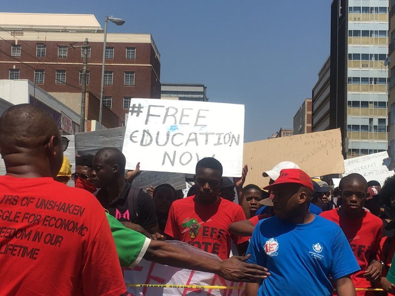 Students march to Department of Higher Education 1