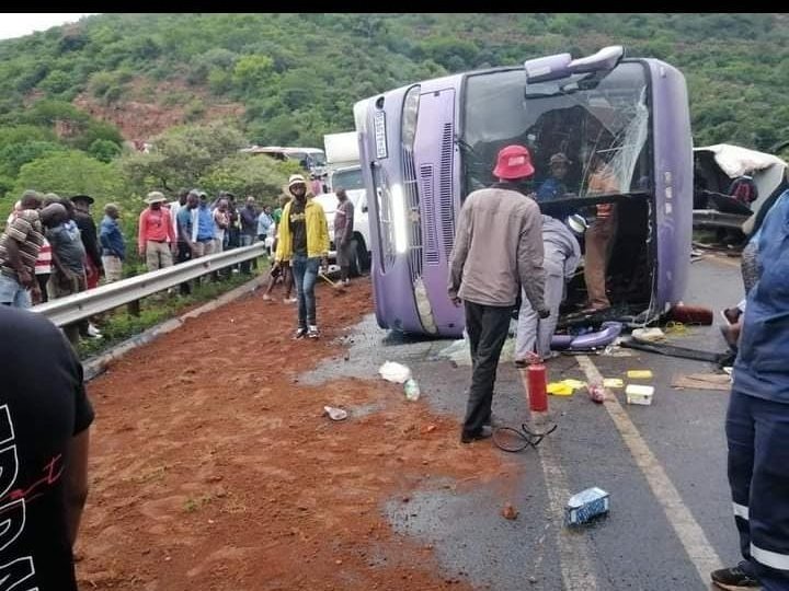 20 injured in Limpopo bus crash