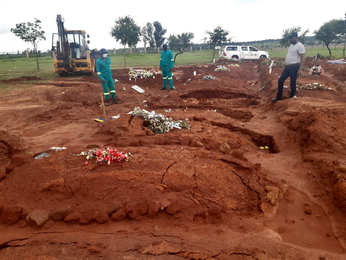 Olifantsvlei Cemetery fresh graves damaged 3