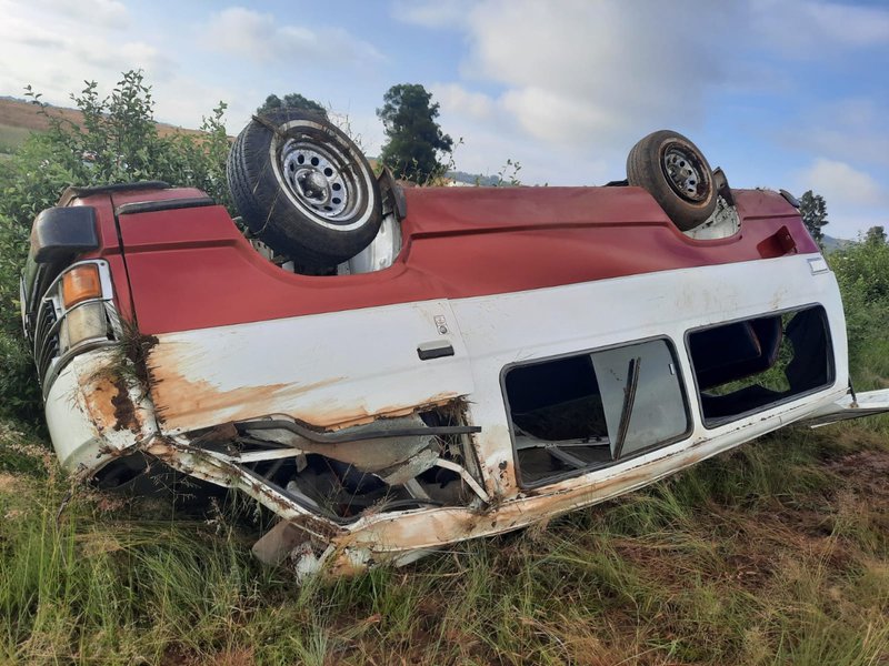 taxi accident overturned