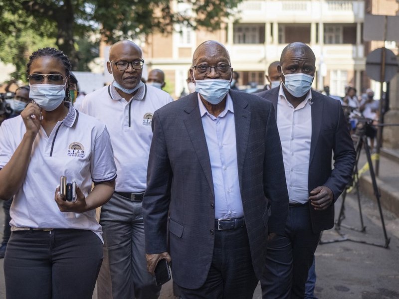 Jacob Zuma and daugher at court