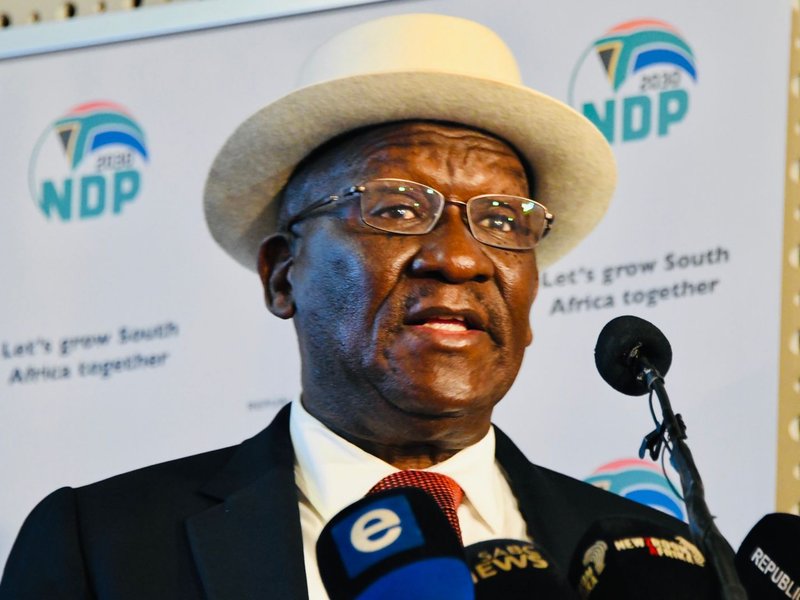Police Minister Bheki Cele Q2 crime stats