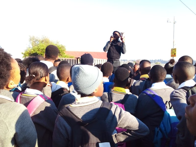 Protesting pupils disrupt classes at East Bank High in Alex