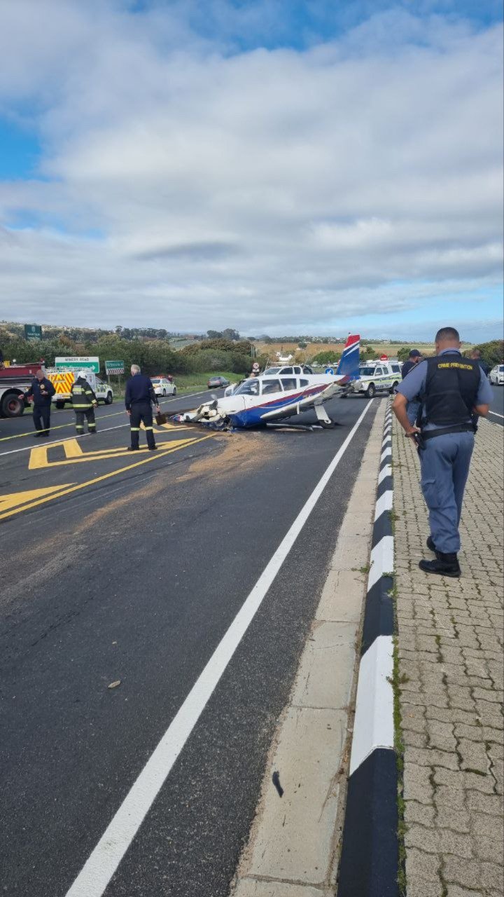 Two injured in Stellenbosch plane crash