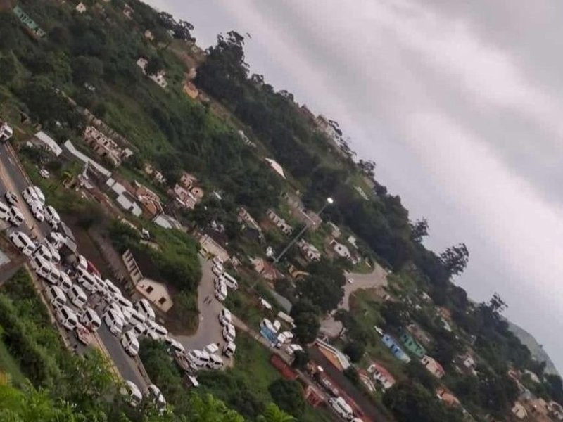 Protestors force closure of N2 Port Shepstone and Paddock