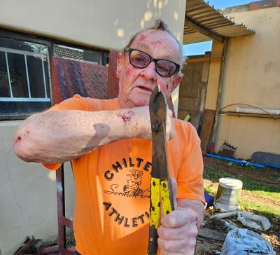 Bluff man (71) goes head-to-head with home intruder - Vimarsana News