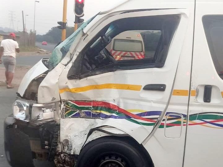 Motorcyclist killed in crash with taxi in Bellair