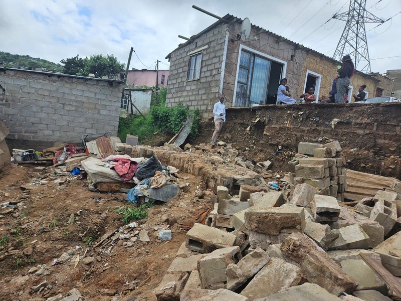 Floods-Wall Collapse