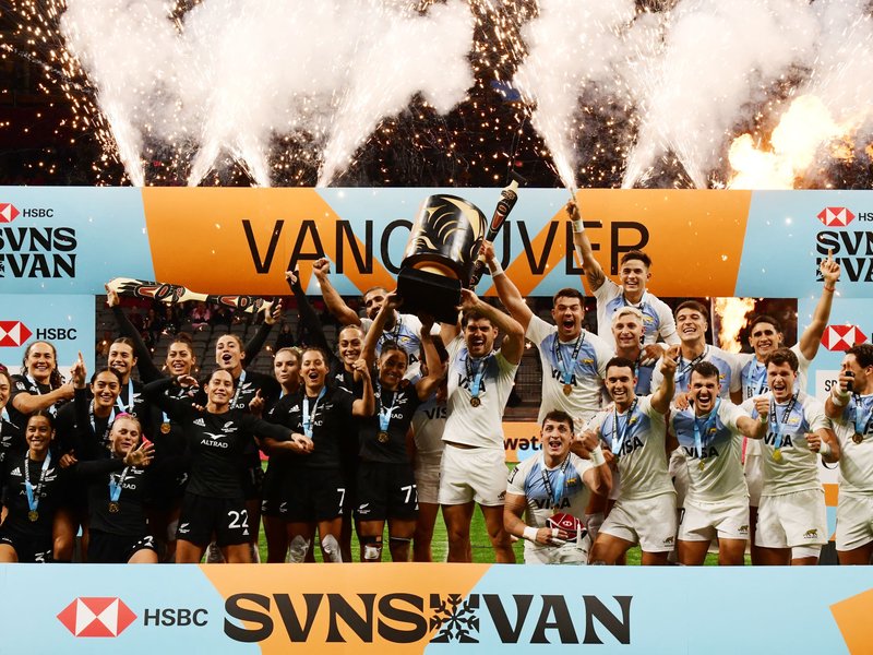Pumas claw New Zealand to seal Canada Sevens three-peat