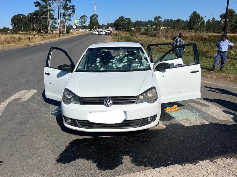 4 suspected robbers killed in police shootout in Harding