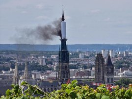 Fire breaks out at France's Rouen cathedral