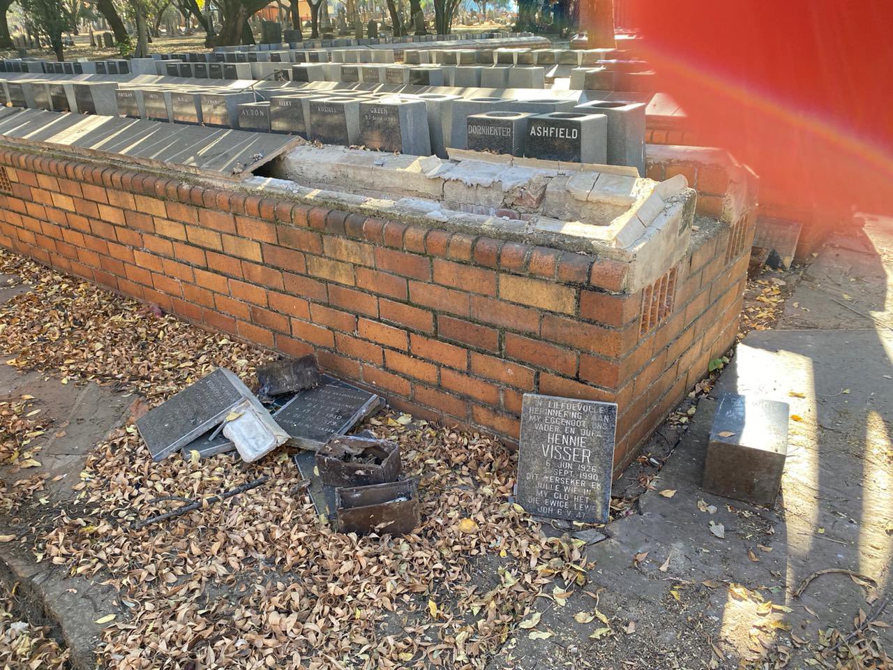 Joburg beefs up security after vandals strike Braamfontein cemetery