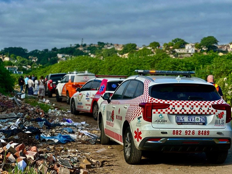 Woman killed in N2 cash heist