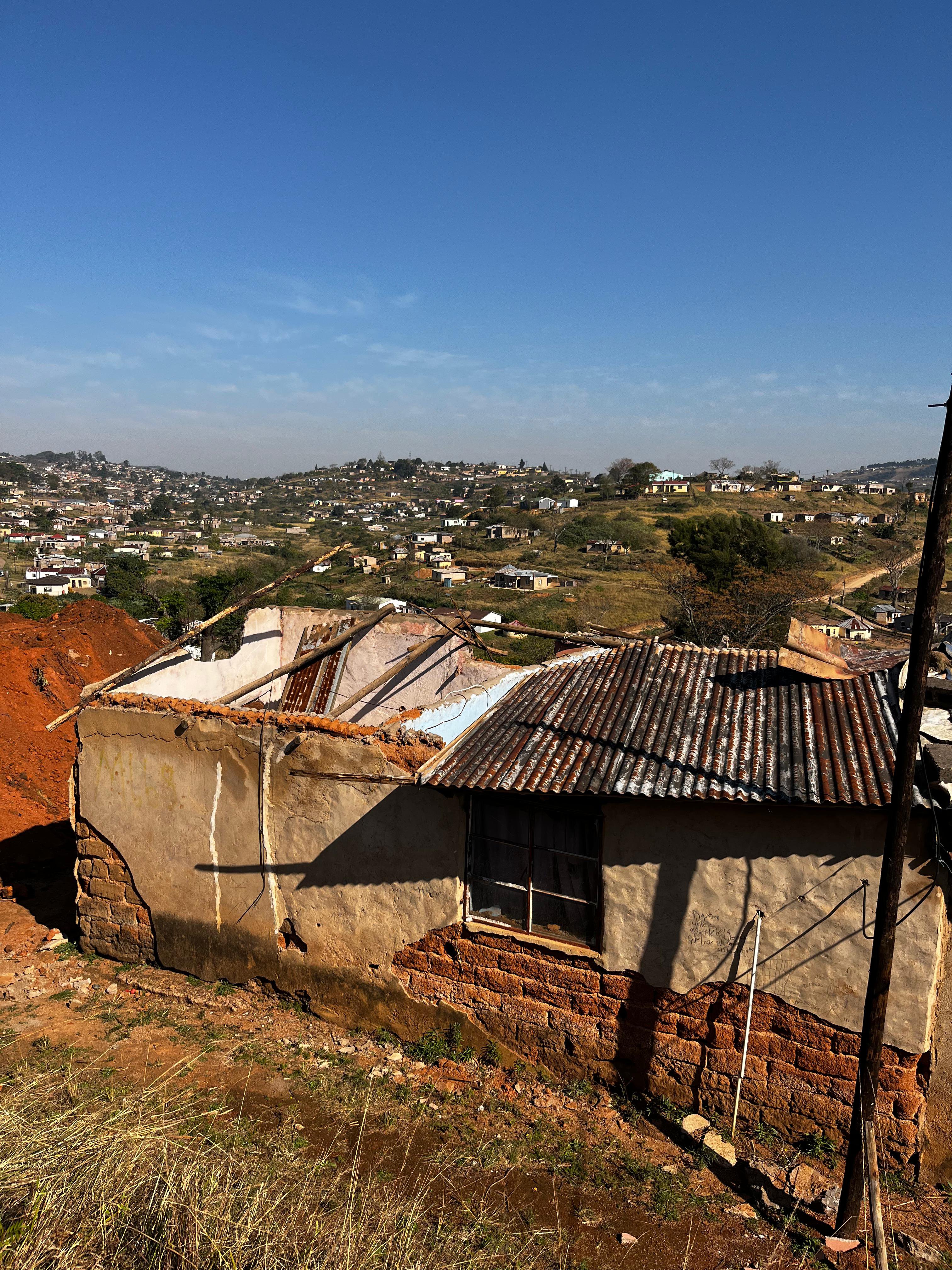 Ms Shangase roof 001