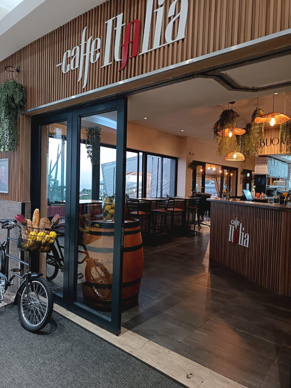 Caffe Italia entrance