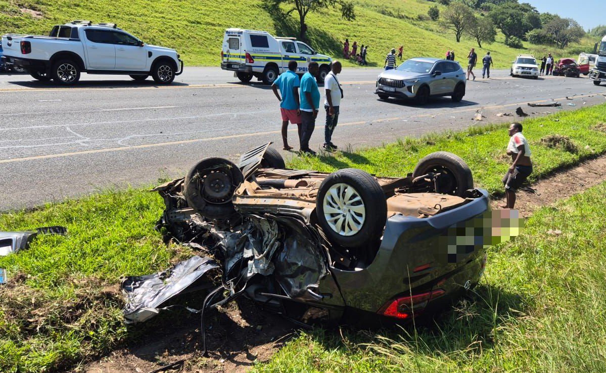 One dead, three injured in N2 crash near Mandeni