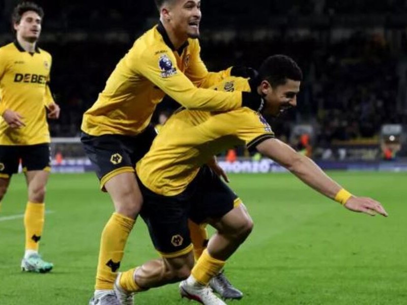 Wolves players
