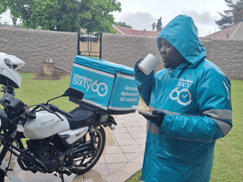 Womans act of kindness towards Checkers Sixty60 driver warms SAs hearts