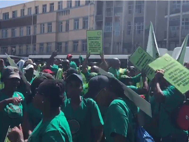 AMCU members march against massive job cuts