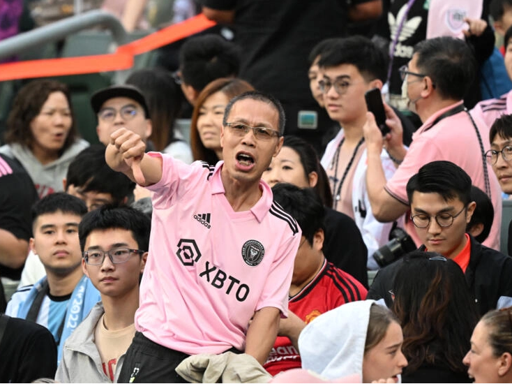 Messi, Beckham booed after superstar sits out Hong Kong friendly