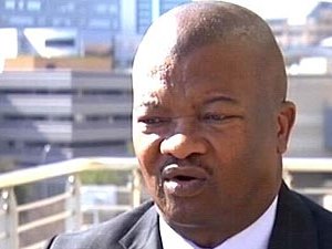 bantu-holomisa_1.jpg