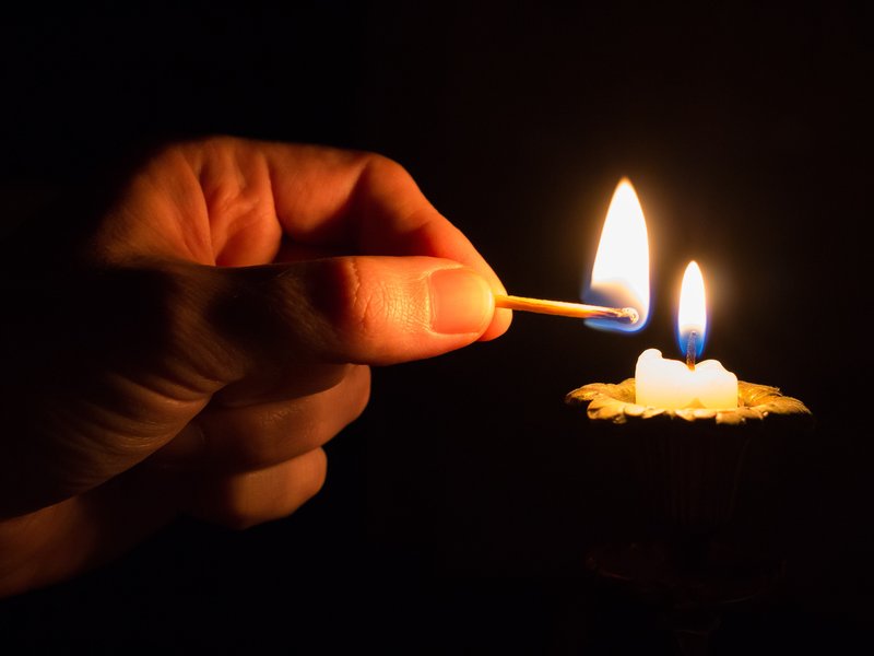 candle / pixabay