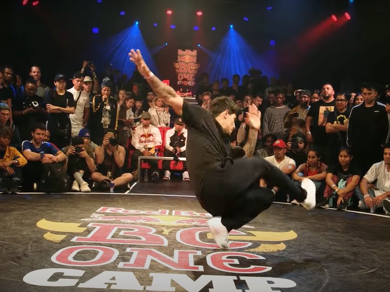 Breakdancers